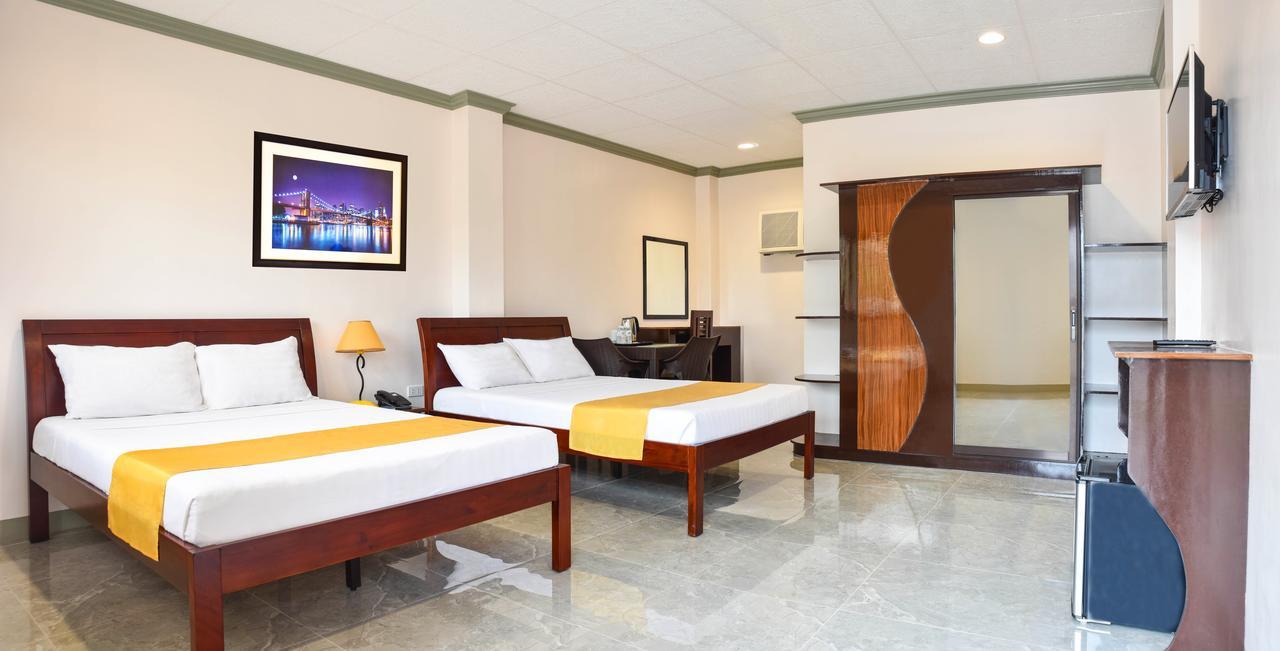 Kabaleyan Cove Resort Powered By Cocotel San Carlos  Exterior foto